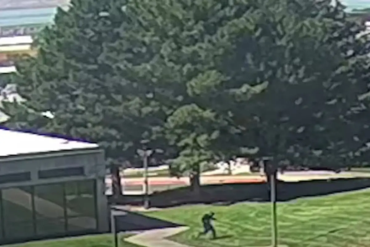Screengrab of the video released showing the murderer fleeing the crime spot. Photo: FBI
