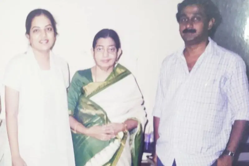 മാഞ്ഞുപോകാത്ത ഒരു കാലത്തിന്റെ ഓർമ്മകൂടിയാണ് എനിക്ക് ആ പാട്ട്
