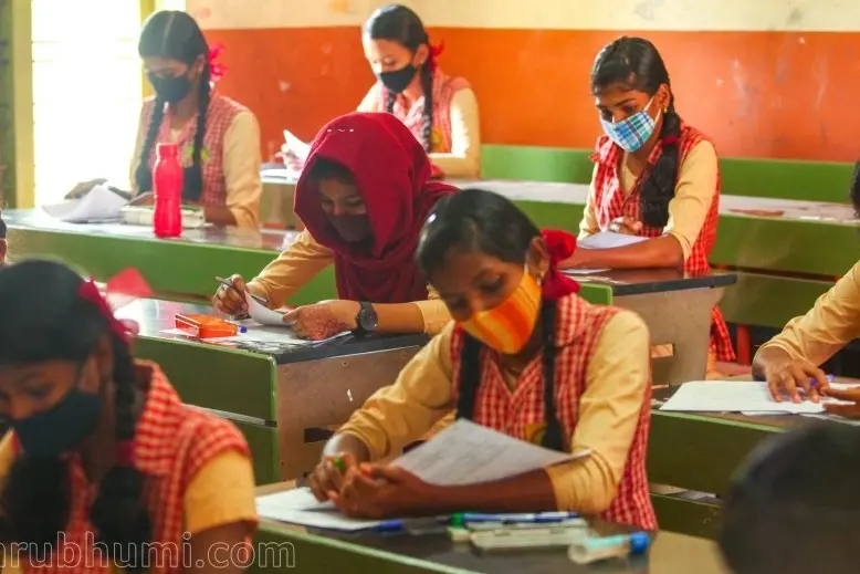 ലളിതമായ ചോദ്യങ്ങള്‍, കുട്ടികള്‍ക്ക് ആശ്വാസമേകി സാമൂഹ്യശാസ്ത്രം