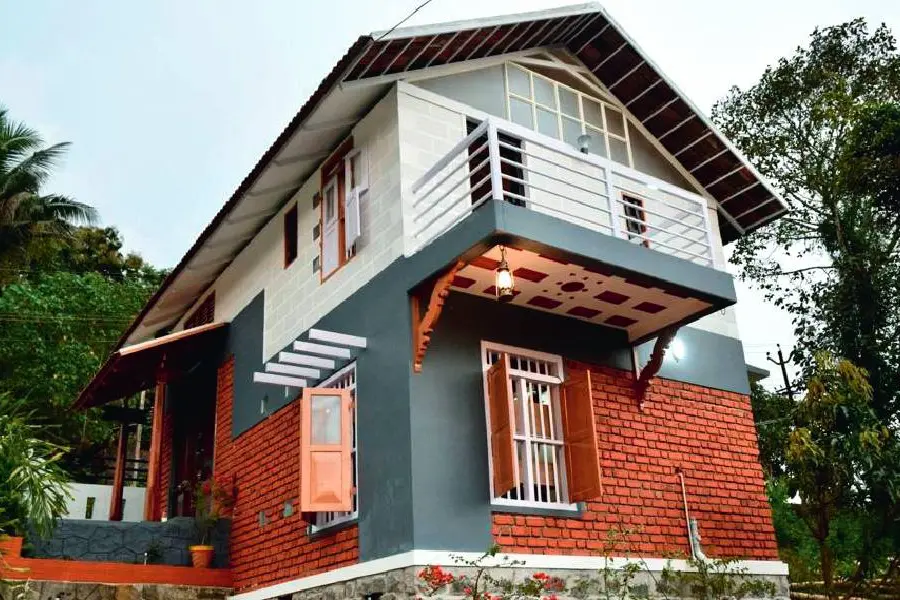 ഒരു സെന്റില് വീടുയര്ന്നു, ചെലവ് എട്ട് ലക്ഷം