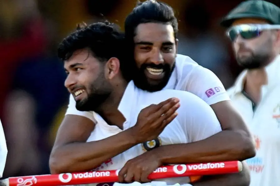 ഇനി മാറ്റിനിര്ത്തുന്നതെങ്ങിനെ? സംശയങ്ങള്ക്കെല്ലാം ബാറ്റു കൊണ്ട് മറുപടി നല്കി പന്ത്