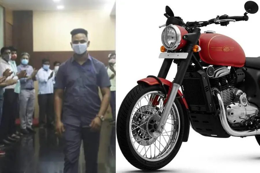 മയൂര് ഷെല്ക്കയെ ആദരിച്ച് ജാവ; ജീവന് പണയപ്പെടുത്തി കുട്ടിയെ രക്ഷിച്ച ധീരന് ജാവ ബൈക്ക് സമ്മാനം