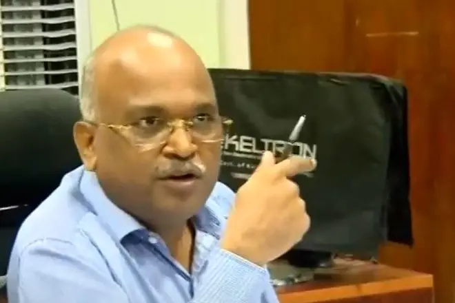 ധനവകുപ്പ് അനുമതി നിഷേധിച്ചു; സ്വയം ശമ്പളം വര്ധിപ്പിച്ച് ഉത്തരവിറക്കി ഖാദി ബോര്ഡ് സെക്രട്ടറി