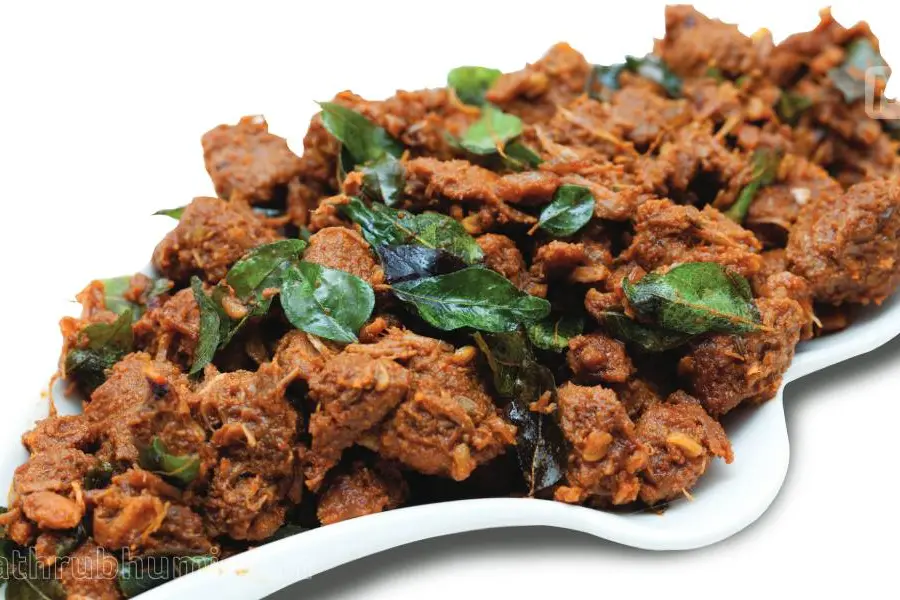 വായില് കപ്പലോടും; കുരുമുളകിട്ട് ബീഫ് വരട്ടിയത് ഉണ്ടാക്കാം