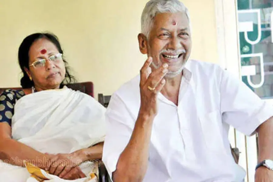 പൂമുഖവാതിൽക്കൽ സ്നേഹം വിടർത്തുന്ന ഗാനപ്പൂന്തിങ്കൾ
