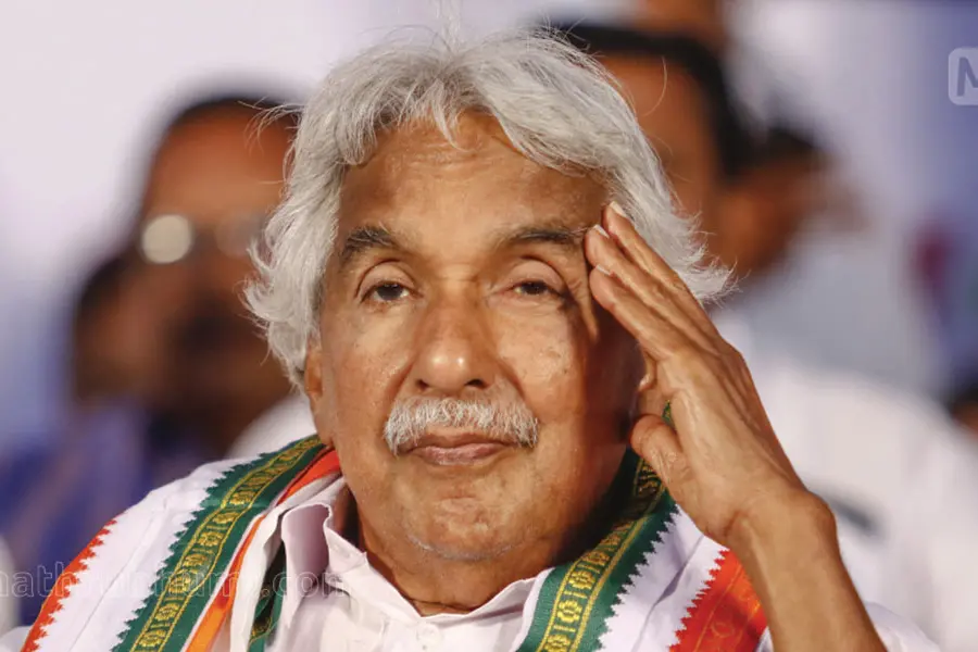ഉമ്മന്ചാണ്ടിക്കെതിരായ പീഡന പരാതി; ക്ലിഫ് ഹൗസില് പരാതിക്കാരിയുമായെത്തി തെളിവെടുപ്പ്