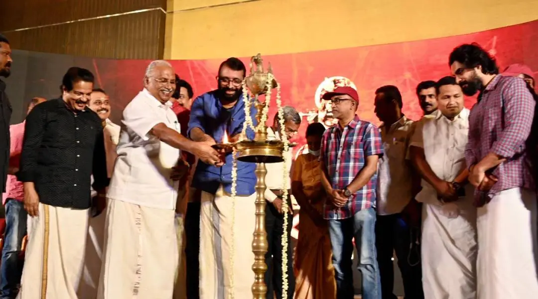 ചടങ്ങിൽ നിന്ന്