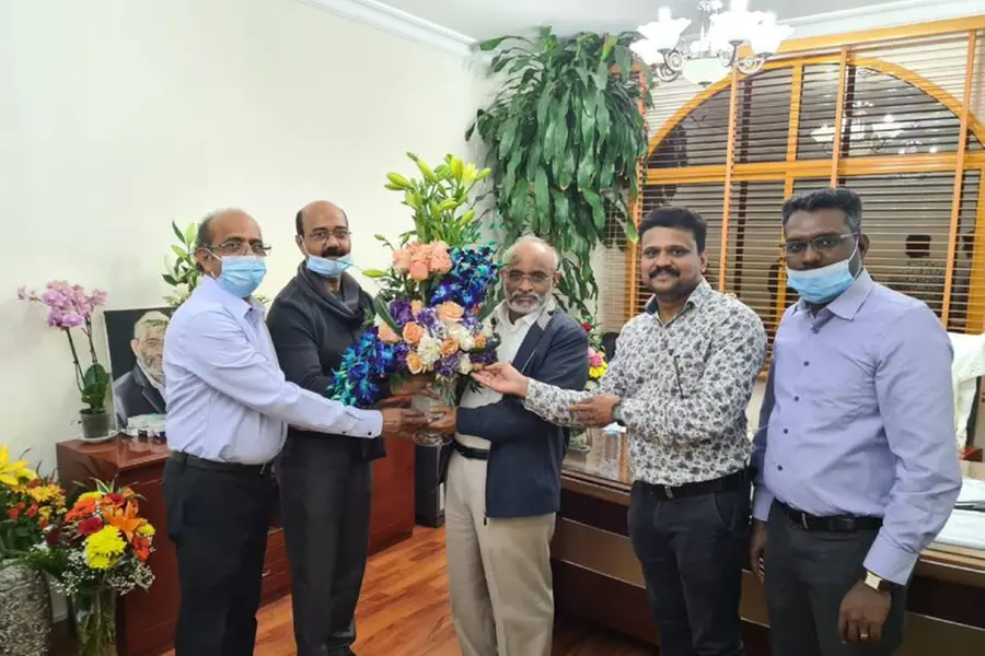 പ്രവാസി ഭാരതീയ സമ്മാന് പുരസ്കാരജേതാവായ കെ.ജി.ബാബുരാജിനെ ശ്രീ നാരായണ കള്ച്ചറല് സൊസൈറ്റി ആദരിച്ചു