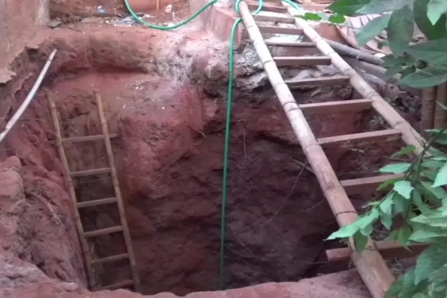 മലയാളി മന്ത്രവാദിയുടെ ഉപദേശം, നിധിക്കായി കുഴിച്ചത് 50 അടി; തമിഴ്നാട്ടിൽ രണ്ടുപേര്ക്ക് ദാരുണാന്ത്യം