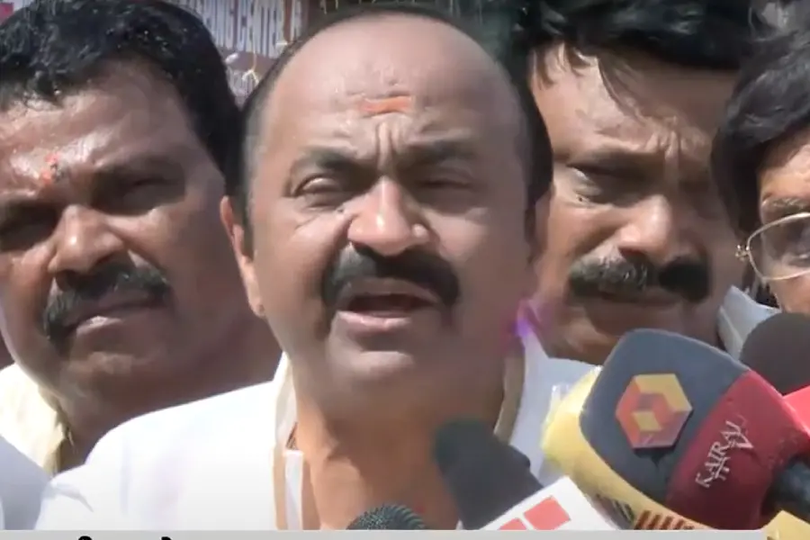 തീരുമാനം മുഖ്യമന്ത്രിയുടേതെങ്കിൽ റോഷി അഗസ്റ്റിൻ മന്ത്രിസ്ഥാനത്ത് തുടരരുത്: വി.ഡി. സതീശൻ