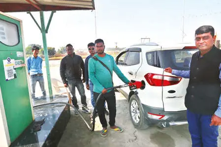 ഡീസല് മെയ്ഡ് ഫ്രം പായല്; ലിറ്ററിന് 10 രൂപ വിലക്കുറവ്, പ്രതിദിന വില്പ്പന 5000 ലിറ്റര്