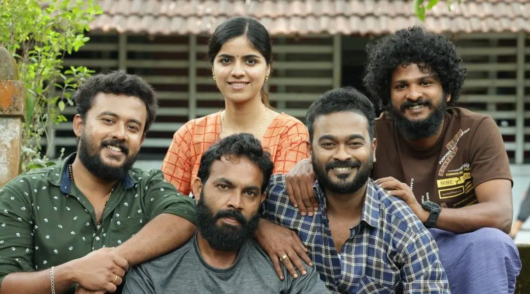 ചിത്രത്തിൽ നിന്ന്