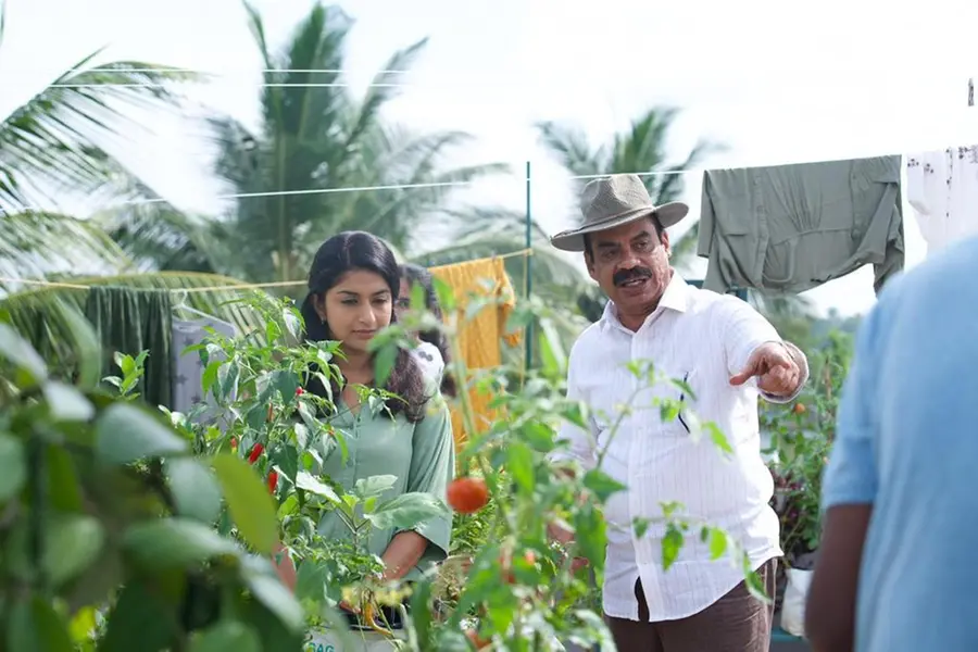 നിര്മാതാവായും പ്രതീക്ഷിക്കാം, സംവിധാനവും പഠിക്കും; രണ്ടാം വരവില് മീരാജാസ്മിന് മനസു തുറക്കുന്നു