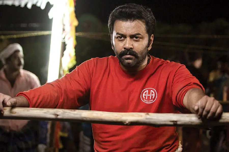 വടംവലി രംഗത്തിന്റെ ചിത്രീകരണത്തിനിടെ കൈകാലുകളിൽ ചോരപൊടിഞ്ഞു; 'ആഹാ'യെക്കുറിച്ച് ഇന്ദ്രജിത്ത്