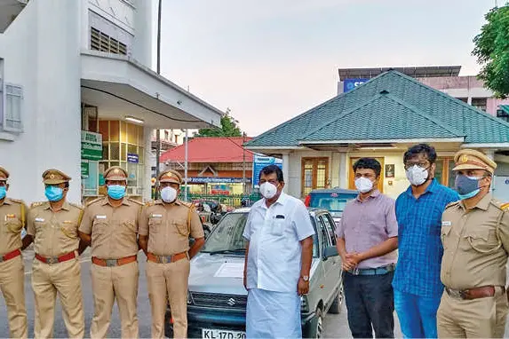 ഡ്രൈവര് ഉറങ്ങിയാല് വാഹനം അറിയും, മറ്റ് വാഹനങ്ങളെ അറിയിക്കും; ഇത് സുരക്ഷയുടെ പുതിയ മുഖം