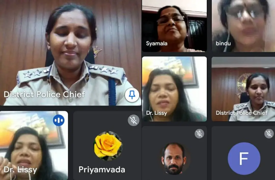 മാതൃഭൂമി ഗൃഹലക്ഷ്മി വേദി നടത്തിയ ഓണ്ലൈന് ചര്ച്ചയില് നിന്ന്.