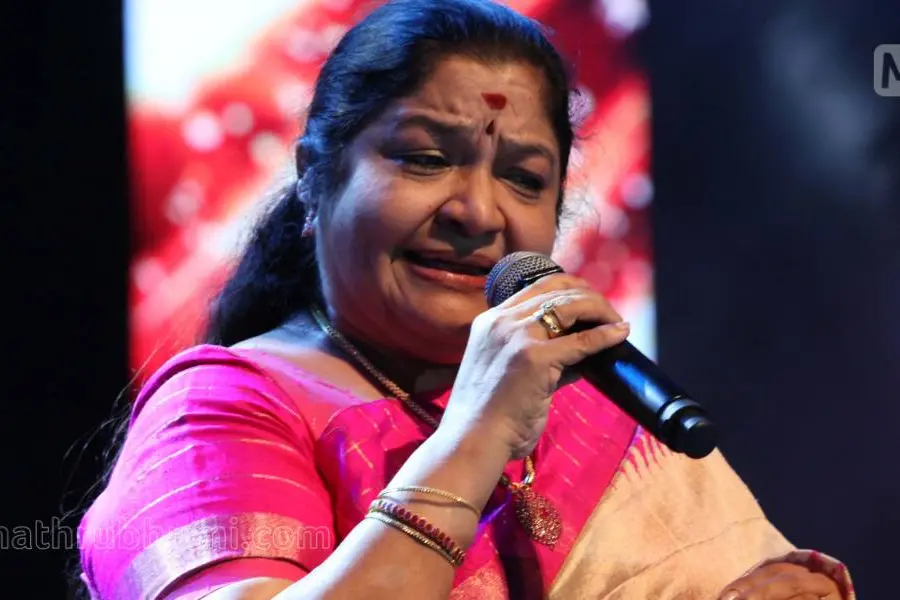 ഇന്ദുപുഷ്പത്തിന്റെ ഓർമ്മ; അനാഥമായ ഒരു ഹാർമോണിയത്തിന്റെയും