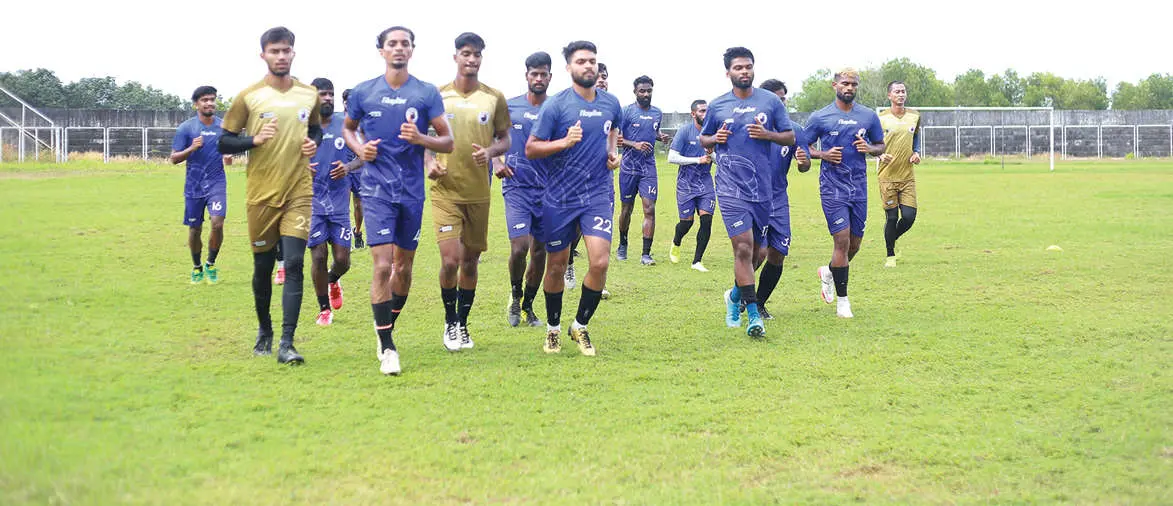 കേരള യുണൈറ്റഡ് എഫ്.സി ടീം പയ്യനാട് സ്റ്റേഡിയത്തില് പരിശീലനത്തില് | Photo: Mathrubhumi