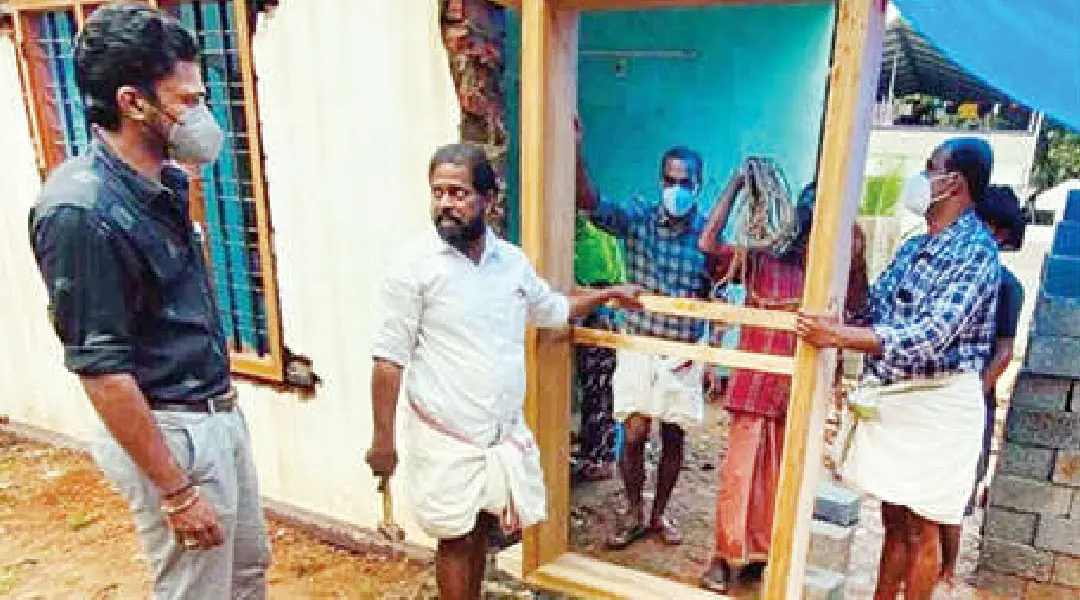 കെട്ടിട നിർമ്മാണത്തിന് മേൽനോട്ടം വഹിക്കുന്ന ഭരത് ബി.നായർ