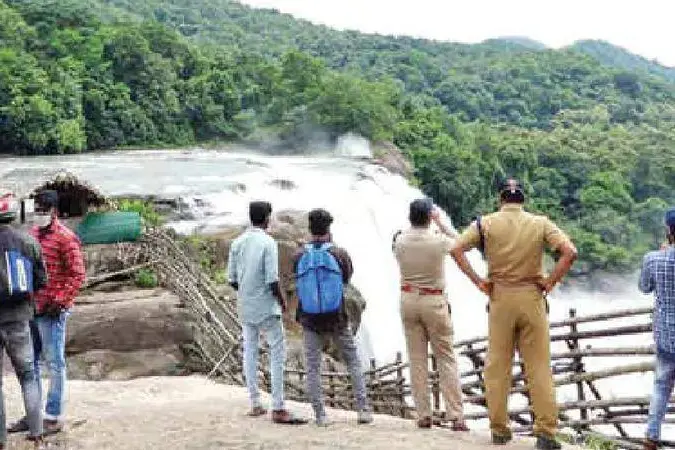 അതിരപ്പിള്ളി ജലവൈദ്യുതപദ്ധതി പുനരുജ്ജീവിപ്പിക്കാനുള്ള ശ്രമവുമായി കെഎസ്ഇബി