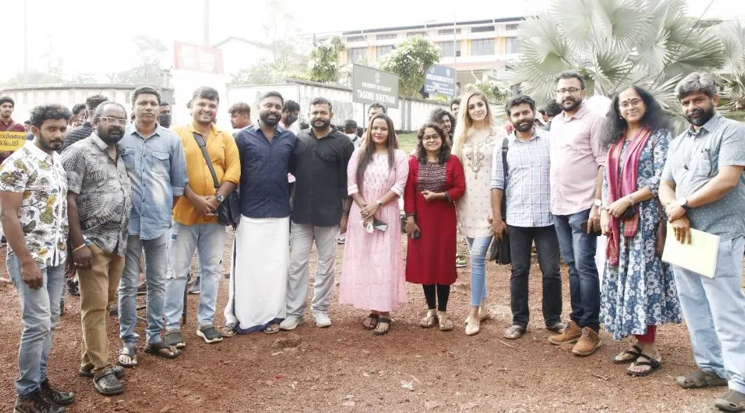 ചിത്രത്തിന്റെ അണിയറപ്രവർത്തകർ