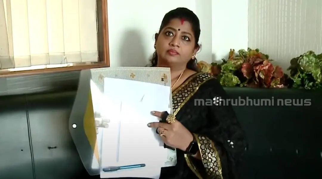 നടി പ്രിയങ്ക | ഫോട്ടോ: സ്ക്രീൻഗ്രാബ് മാതൃഭൂമി ന്യൂസ്