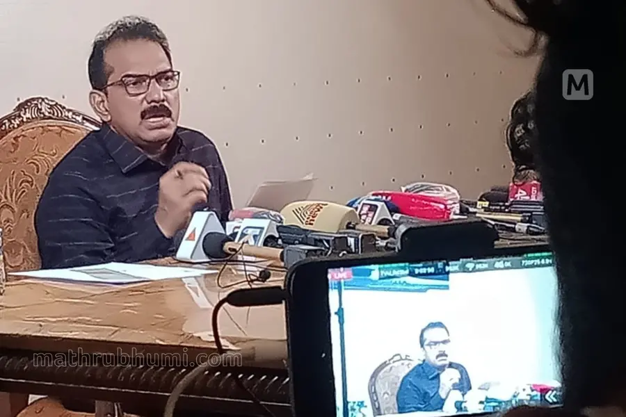 '45 ലക്ഷം മലയാളികള് പുറത്തുണ്ടെന്ന് മറക്കരുത്, ഇത് സംസ്ഥാനങ്ങള് തമ്മിലുള്ള യുദ്ധമായി മാറും'- സാബു