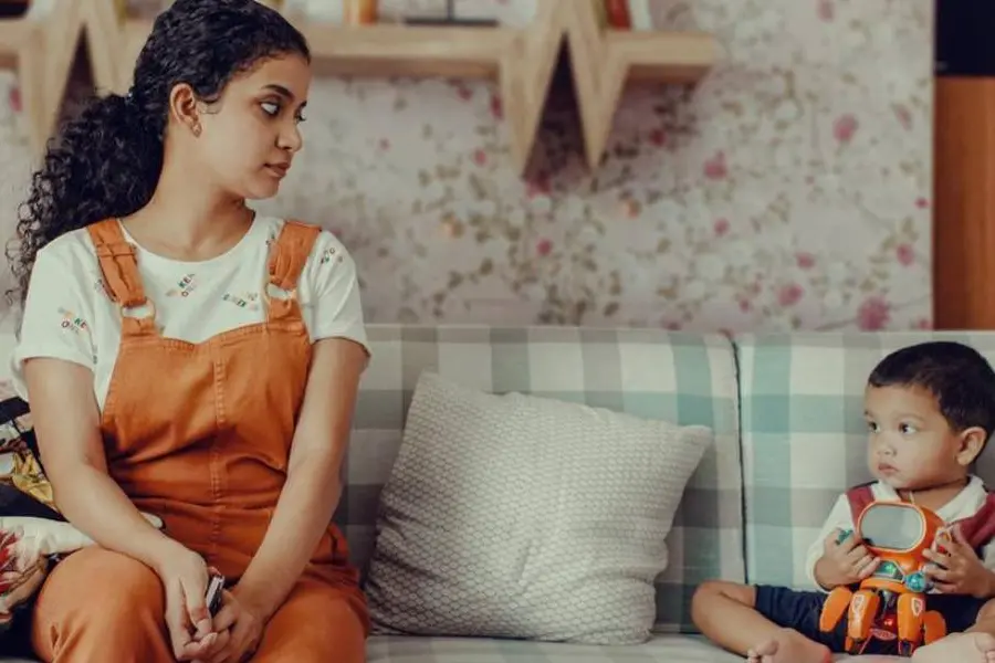 'ഇത് മറ്റതാണ് ഫെമിനിസം'; അന്നയും സണ്ണി വെയ്നും ഒന്നിക്കുന്ന 'സാറാസ്' ട്രെയ്ലർ