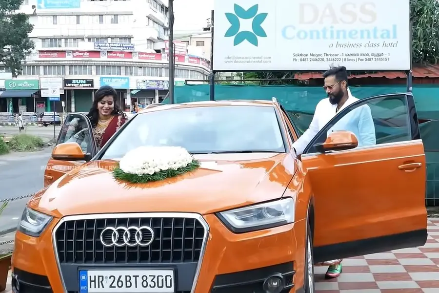 ആഡംബര തുടക്കം; ഭാര്യയ്ക്ക് വിവാഹ സമ്മാനമായി ഔഡി Q3 നല്‍കി നടന്‍ ബാല
