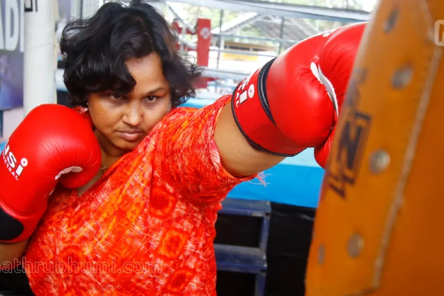 ‘നീ ചുമ്മാ ഇടികൊള്ളാനൊന്നും പോകണ്ട’ എന്നു പറഞ്ഞത് കേട്ടിരുന്നെങ്കിൽ ഇന്നത്തെ ബോക്സർ ലേഖ ഇല്ല