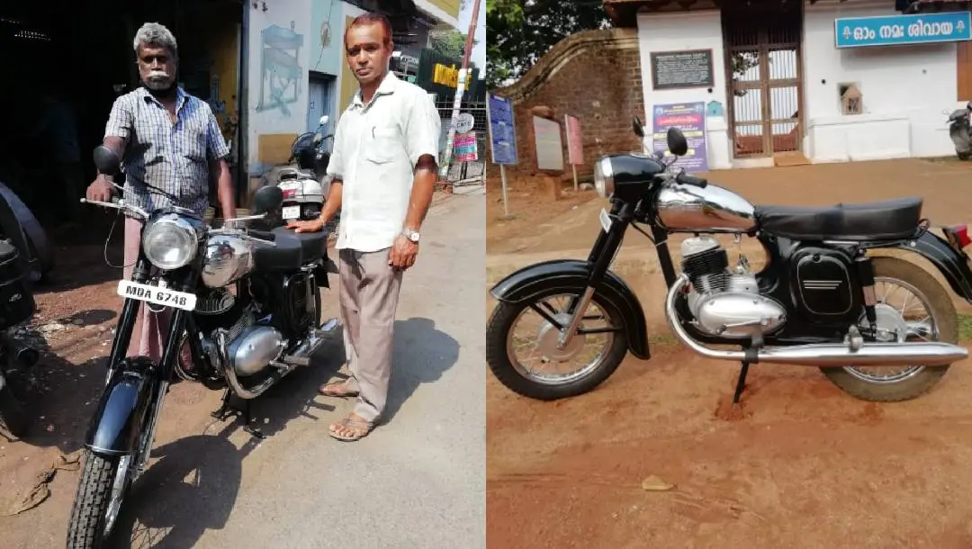 നന്നാക്കിയ ബൈക്കിന് സമീപം ജ്ഞാനമണി, ബൈക്ക് മെക്കാനിക്ക് സുരേഷ് കുമാര് എന്നിവര് | ഫോട്ടോ: മാതൃഭൂമി