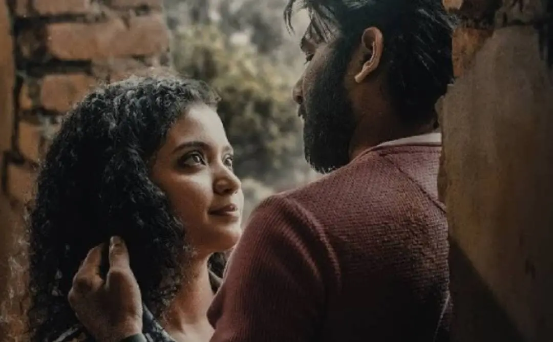 'സാറാ'സില് നിന്നുള്ള രംഗം