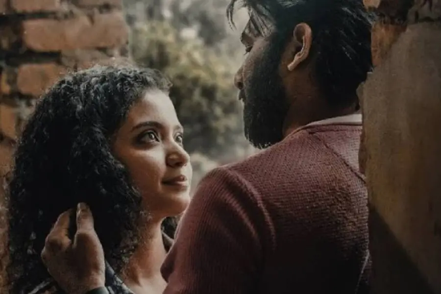 നിസാരമല്ല; 'സാറാസ്' ചര്‍ച്ച ചെയ്യപ്പെടുക തന്നെ വേണം