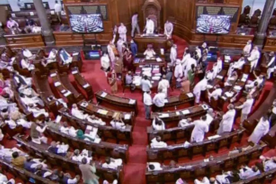 പെഗാസസ് പ്രതിഷേധം: ആറ് തൃണമൂല് എംപിമാരെ രാജ്യസഭയില് നിന്ന് സസ്പെന്റ് ചെയ്തു
