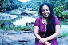 രാഷ്ട്രീയത്തില്‍ ഒന്നും പ്രവചിക്കാനാവില്ല; എന്താണോ വരുന്നത് അതുപോലെ ചെയ്യുക- ശോഭന ജോര്‍ജ്