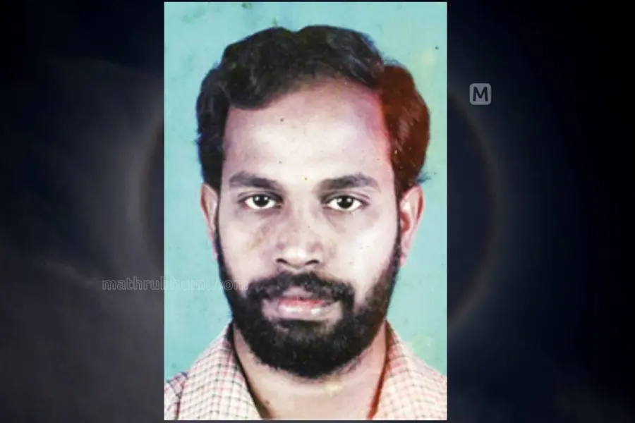 ഹൃദയംനിലച്ച 30 നിമിഷങ്ങള്, മക്കളേപ്പോലും തിരിച്ചറിയാതെ 26 വർഷം; ഒടുവില് അരവിന്ദാക്ഷന് മടങ്ങി