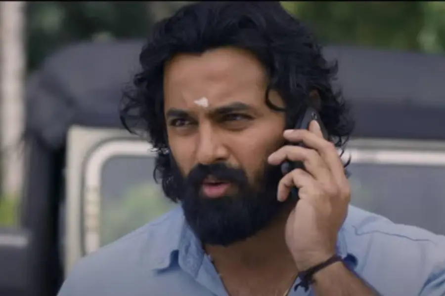 'മേലെ വാനിൽ മായാതെ സൂര്യനോ'; ഉണ്ണി മുകുന്ദന്റെ 'മേപ്പടിയാനി'ലെ ഗാനം പുറത്ത്
