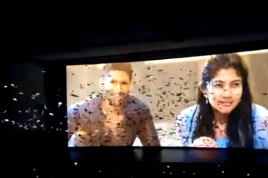 ആദ്യ ദിനം 10 കോടി; തീയേറ്ററുകളെ ആവേശം കൊള്ളിച്ച് സായ് പല്ലവി-നാഗചൈതന്യ ചിത്രം 'ലവ് സ്റ്റോറി'