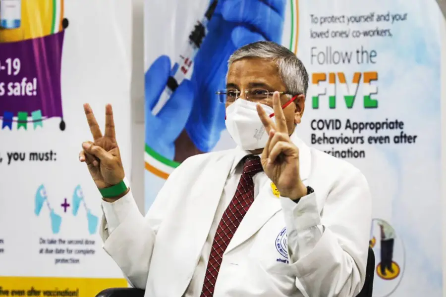 സ്കൂളുകള് വീണ്ടും തുറക്കുന്നത് പരിഗണിക്കണമെന്ന് എയിംസ് ഡയറക്ടര്