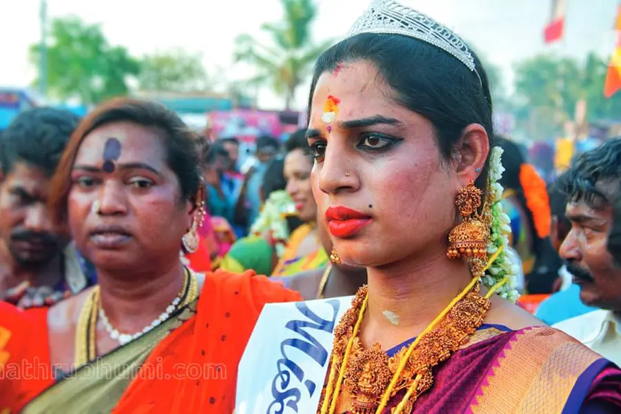 ട്രാന്സ്ജെന്ഡറുകളുടെ ആരാധനാമൂര്ത്തി, കൂത്താണ്ടവന് ക്ഷേത്രത്തില് ഉത്സവത്തിന് തുടക്കമായി