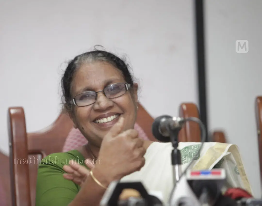 എം.സി ജോസഫൈന്
