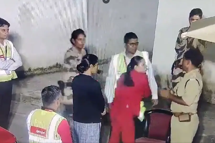സ്പൈസ് ജെറ്റ് പൈലറ്റുമാരുടെ മാസ ശമ്പളം 7.5 ലക്ഷം രൂപയായി വര്ധിപ്പിച്ചു