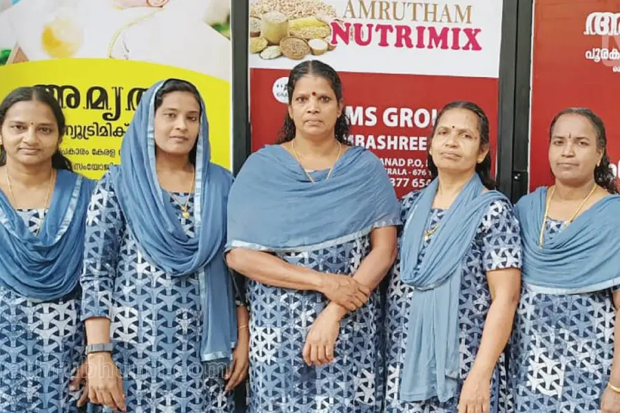 'പൊടി പൊടിച്ച്' പെണ്ണുങ്ങള്; അമൃതം പൊടിനിര്മാണത്തില് 16 വര്ഷത്തെ പരിചയസമ്പത്തുമായി സ്ത്രീകള്