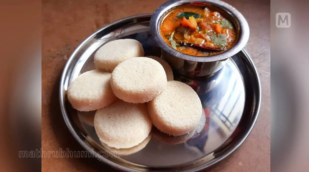 ഉഴുന്ന് റവ ഇഡ്ഡലി