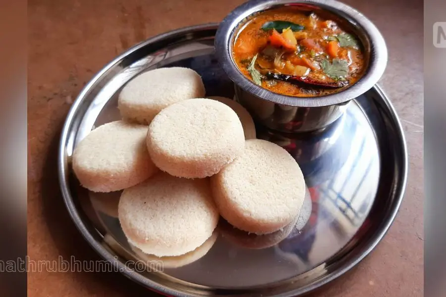 അരിപ്പൊടിയില്ല, പുളിപ്പിക്കണ്ട; എളുപ്പത്തില് തയ്യാറാക്കാം കൊങ്കിണി ശൈലിയിലൊരു ഉഴുന്നുറവ ഇഡ്ഡലി