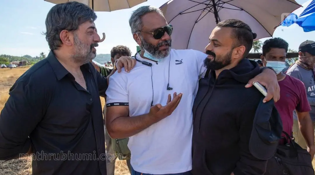 കുഞ്ചാക്കോബോബന്,അരവിന്ദ് സ്വാമി നിര്മ്മാതാവ് ഷാജിനടേശന്