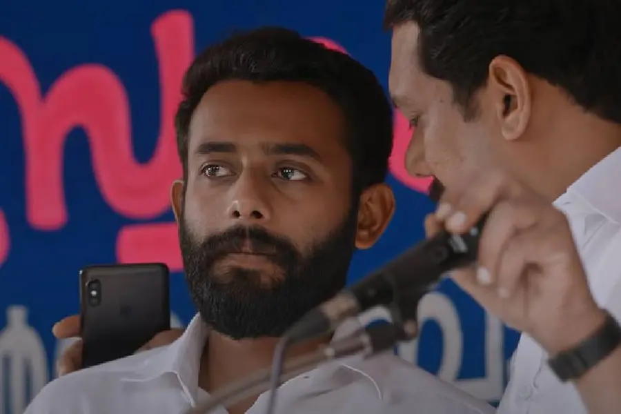 ഒമ്പതാം വാർഡിൽ അരറങ്ങേറുന്ന സംഭവങ്ങൾ; അർജുൻ അശോകൻ ചിത്രം 'മെമ്പർ രമേശൻ' ടീസർ
