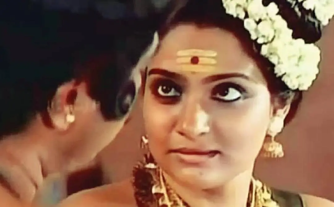 ഒരു വടക്കന് വീരഗാഥ എന്ന ചിത്രത്തില് നിന്ന്