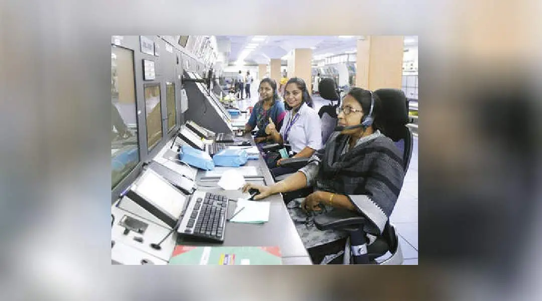 അന്താരാഷ്ട്ര വനിതാദിനത്തിൽ ചെന്നൈ അന്താരാഷ്ട്ര വിമാനത്താവളത്തിലെ എയർ ട്രാഫിക് കൺട്രോൾ ടവർ നിയന്ത്രിക്കുന്ന വനിതകൾ