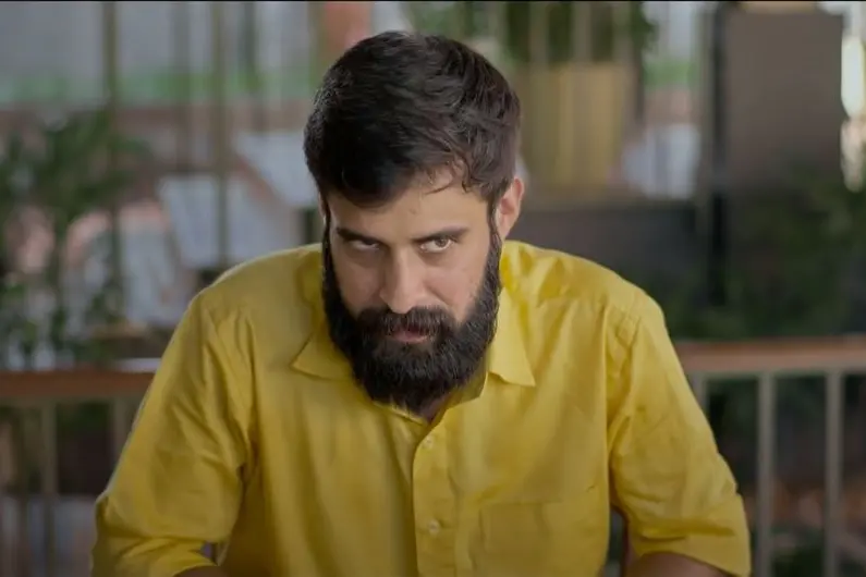 പന്ത്രണ്ട് മിനുട്ടിനുള്ളിൽ അഴിയുന്ന നിഗൂഢതകളുടെ ചുരുൾ; ദി ചാർണൽ ഹൗസ് തരംഗമാവുന്നു